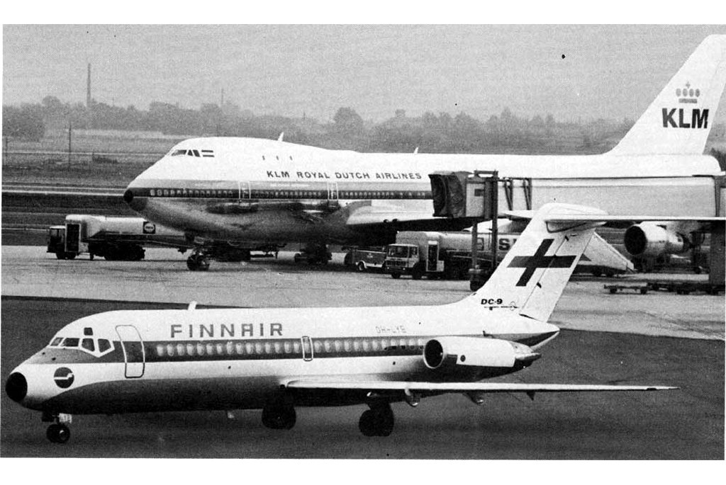 Finnair ED-9 and KlM 747-100