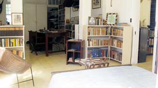 Hemingway house - office