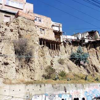 La Paz - Building on edge of cliff - Sleep Well!!!