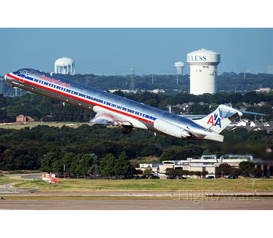 Douglas MD-80