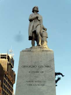 La Paz - Statue of Chrostopher Colombus near Plaza San Francisco 